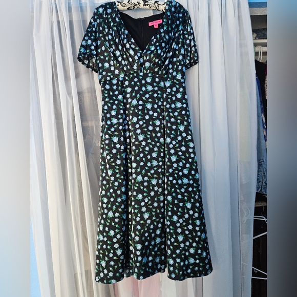 Betsy Johnston Vintage Style Floral Dress - Picture 2 of 10